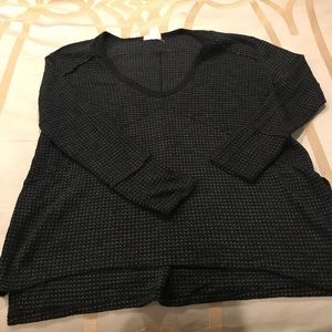 Altar’d State v-neck navy/black top.